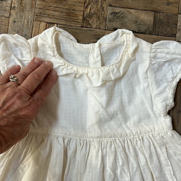 Marks & Spencer Baby Girl Peter Rabbit Embroidered Lined Dress 12-18 Months - Picture 5 of 11